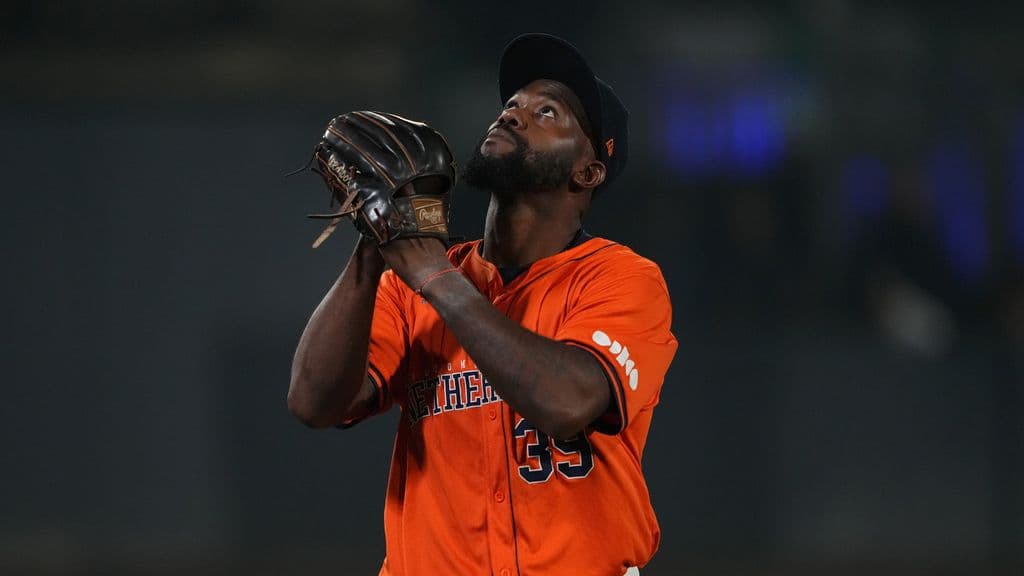 Martis eert overleden De Jong bij World Baseball Classic