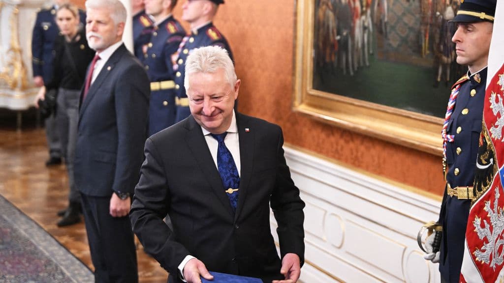 Tsjechische defensieminister mag niet meer over Oekraïne spreken