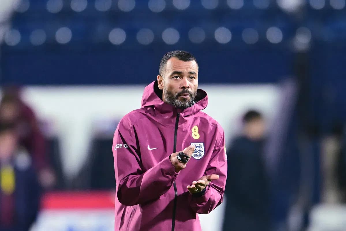 Ashley Cole begint trainerscarrière bij Cesena na successen