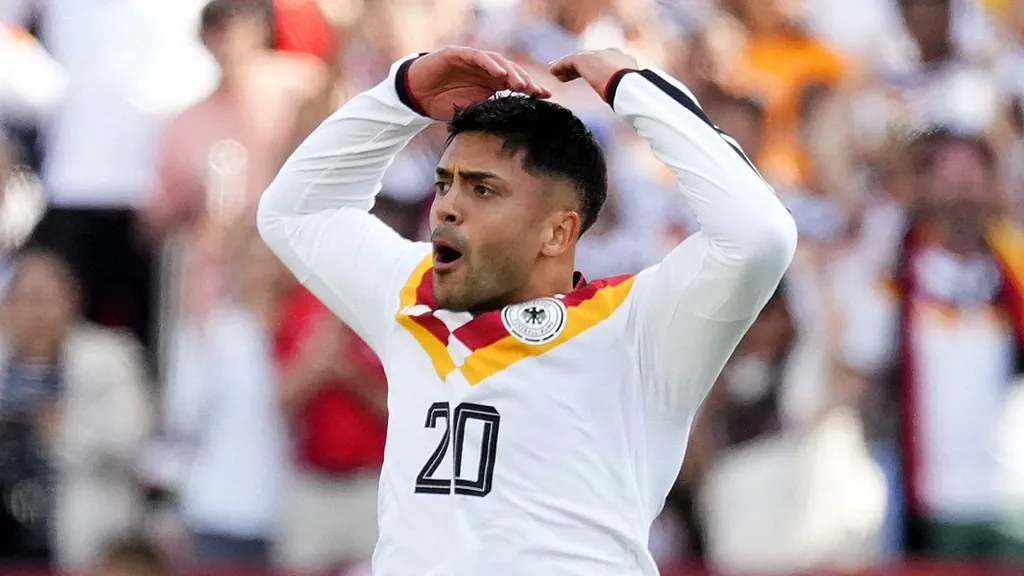 Brobbey schrijft geschiedenis met 100ste WK-goal voor Oranje