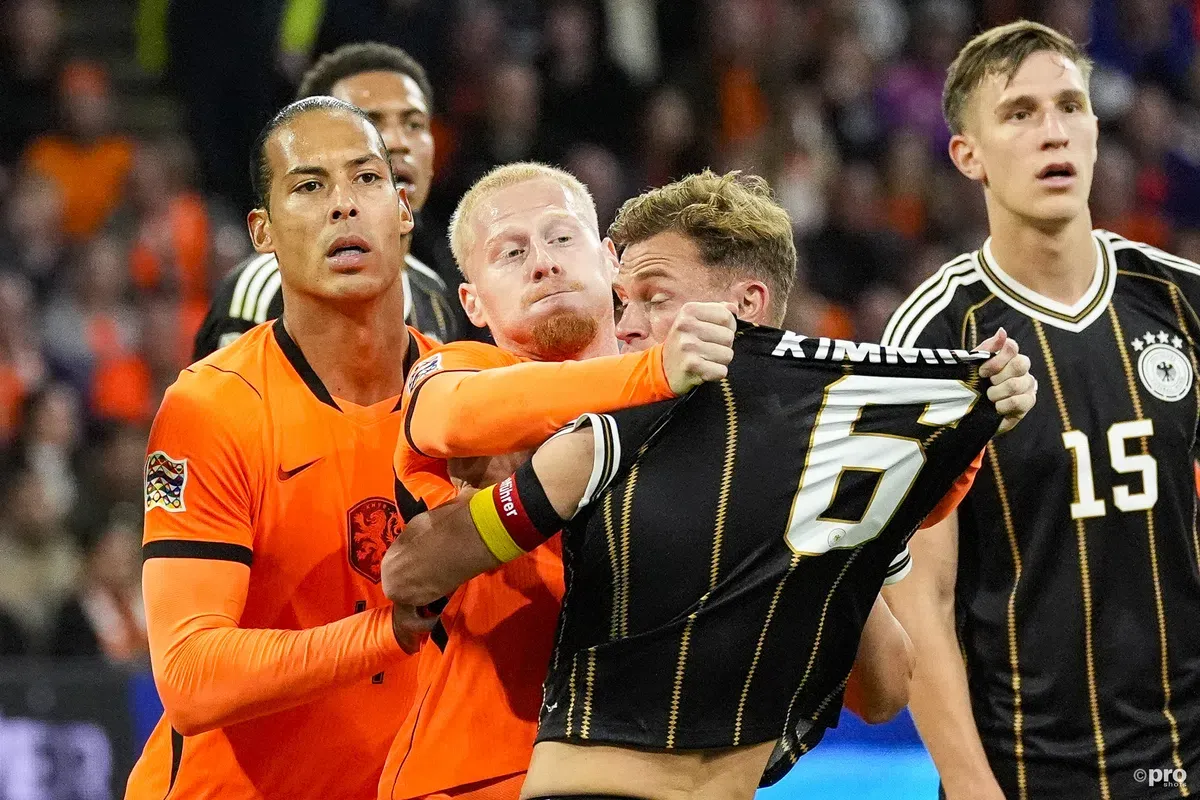 Duitse media lyrisch over Klopp-debuut: 'Hij wakkert passie aan'