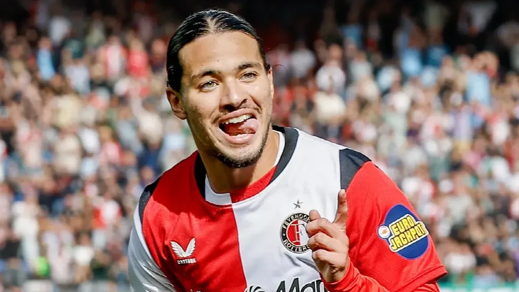 Feyenoord overklast FC Utrecht: 5-0 in De Kuip, Zechiël maakt indruk voor Oranje-debuut